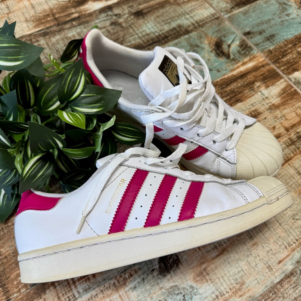 Women’s Adidas White and Pink Superstar Shoes | #Z9